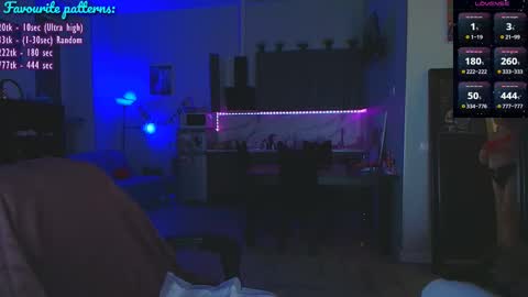 Snapshot of nicole_fancy chatting on 02/09/25, 10:43 Kitty Nikki online show from 02/09/25, 10:43