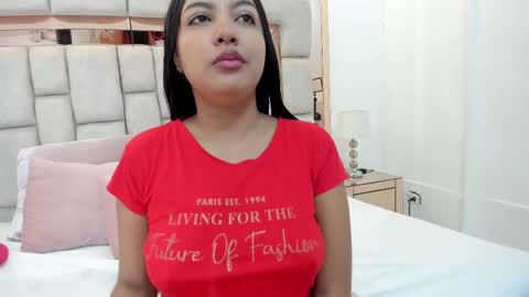 nicole_fisherr online show from 12/20/24, 08:17