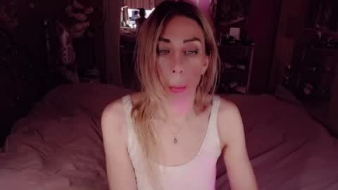 Nicole online show from 07/05/26, 08:21