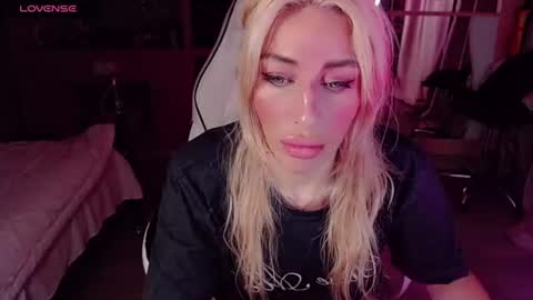 Nicole online show from 07/27/26, 03:35