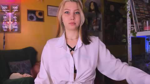 Nicole online show from 11/09/25, 04:22