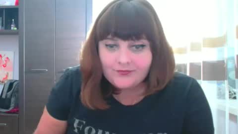 Nicole online show from 11/12/25, 03:34