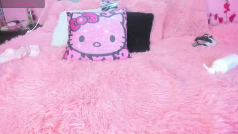 Snapshot of nicole_rosales chatting on 11/18/25, 11:26 nicole_rosales online show from 11/18/25, 11:26