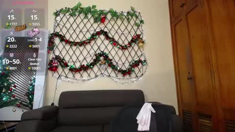 Nicole Santana online show from 12/11/24, 01:05