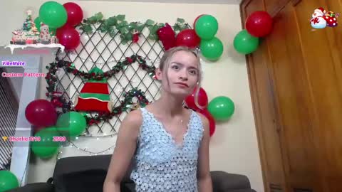 Nicole Santana online show from 12/27/24, 01:53