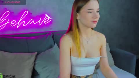Snapshot of nicole_vasquezz chatting on 02/26/26, 09:08 Nicole My schedule for the week 2 GMT 9am-15pm Mo Tu Th Fr online show from 02/26/26, 09:08