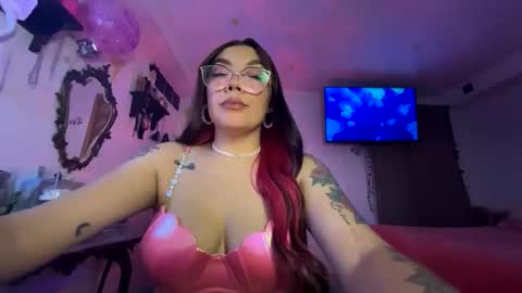 Nicole online show from 04/26/26, 06:11