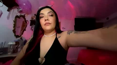 Nicole online show from 05/17/26, 04:21