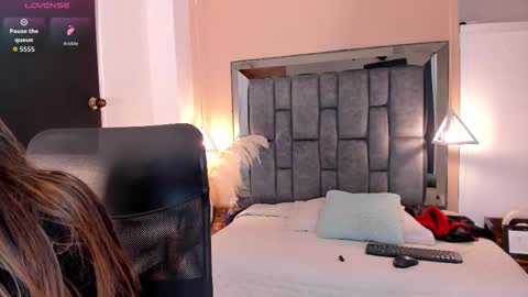 N A T A L I A online show from 09/20/25, 07:37