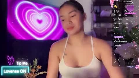 NICOLE online show from 10/25/25, 06:43