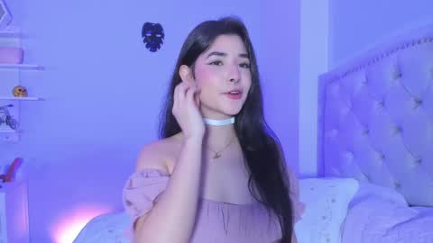 N I C O L E online show from 03/04/25, 01:49