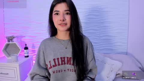 N I C O L E online show from 03/11/25, 02:07