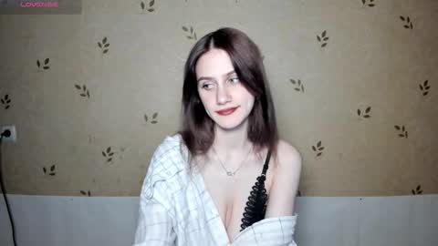 Snapshot of nicoledaviss_ chatting on 02/25/26, 08:18 NicoleDavis online show from 02/25/26, 08:18