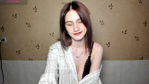Snapshot of nicoledaviss_ chatting on 02/27/26, 08:20 NicoleDavis online show from 02/27/26, 08:20