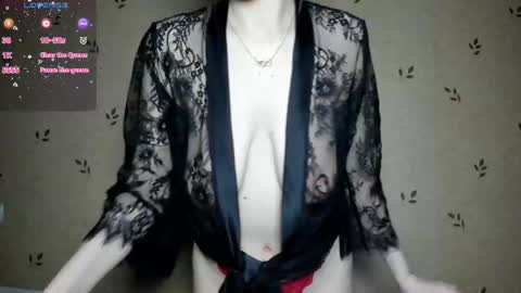 Snapshot of nicoledaviss_ chatting on 06/06/26, 07:29 NicoleDavis online show from 06/06/26, 07:29