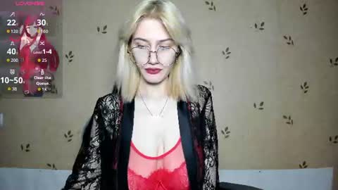 NicoleDavis online show from 07/26/26, 07:21