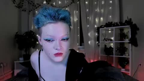 Nicole online show from 12/26/24, 08:32