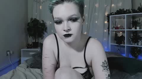Nicole online show from 01/12/25, 02:56
