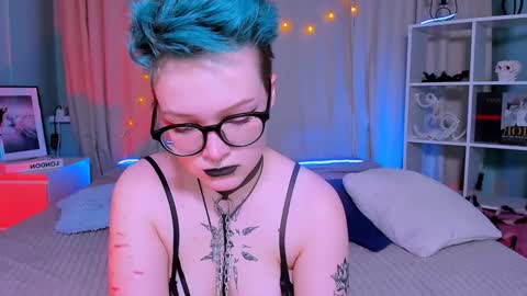 Nicole online show from 01/23/25, 03:37