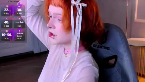 Nicole online show from 09/21/25, 08:43
