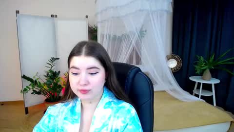 nicolefoxery online show from 12/06/24, 03:19