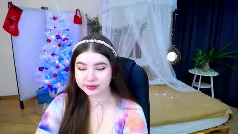 nicolefoxery online show from 12/09/24, 06:25