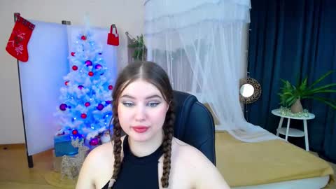 nicolefoxery online show from 12/11/24, 07:14
