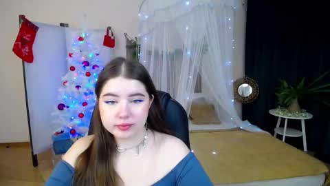 nicolefoxery online show from 12/17/24, 03:17