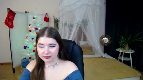nicolefoxery online show from 12/17/24, 06:45
