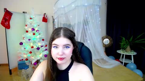 nicolefoxery online show from 12/21/24, 10:40
