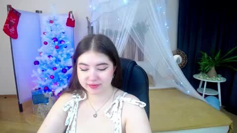 nicolefoxery online show from 12/31/24, 03:23