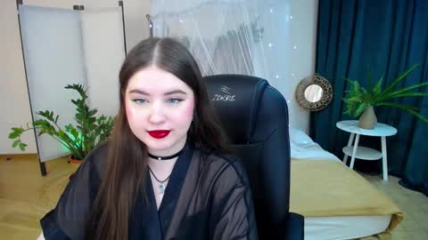 nicolefoxery online show from 02/07/25, 06:45
