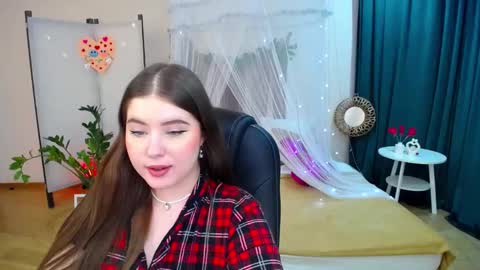 nicolefoxery online show from 02/22/25, 06:39