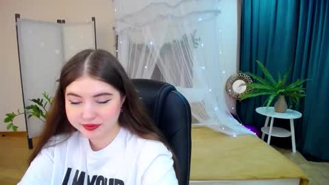 nicolefoxery online show from 03/09/25, 06:21