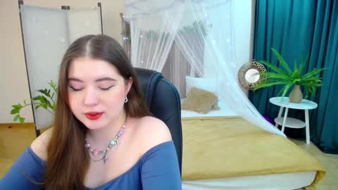 nicolefoxery online show from 03/11/25, 06:30