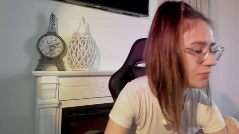 nicoleirisxxx online show from 11/08/25, 06:35