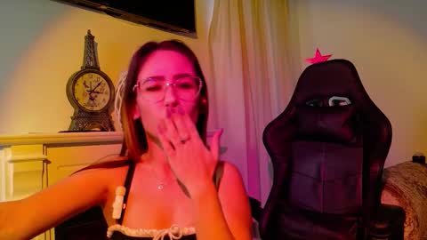 Snapshot of nicoleirisxxx chatting on 01/09/26, 06:49 nicoleirisxxx online show from 01/09/26, 06:49