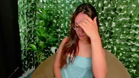 Snapshot of nicoleirisxxx chatting on 05/12/26, 05:59 nicoleirisxxx online show from 05/12/26, 05:59