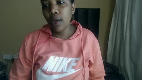 nicolejule321 online show from 06/16/26, 01:47