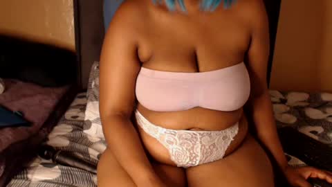 nicolejule321 online show from 06/20/26, 05:05