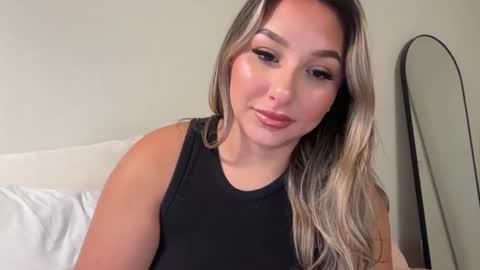 nicolelovesyou444 online show from 09/24/25, 11:35