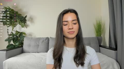 Dua Lipa online show from 12/20/24, 07:17