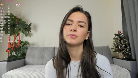 Dua Lipa online show from 12/29/24, 07:11