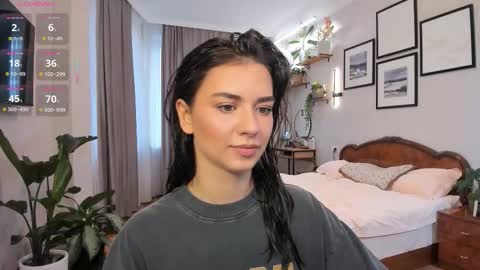 Dua Lipa online show from 10/13/25, 01:11