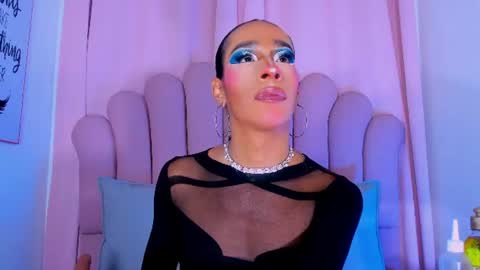 nicolemadrird online show from 06/24/26, 07:46