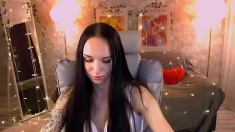 Nicole online show from 06/17/26, 04:41