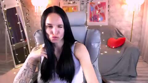 Nicole online show from 06/18/26, 03:38