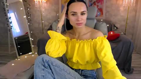 Nicole online show from 06/24/26, 04:17