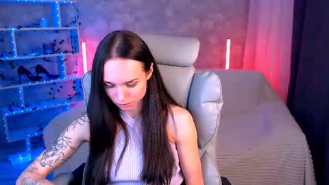 Nicole online show from 07/10/26, 05:37