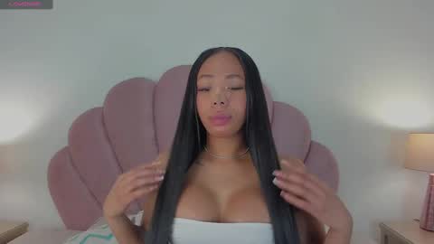 NICOLE online show from 09/20/25, 12:28